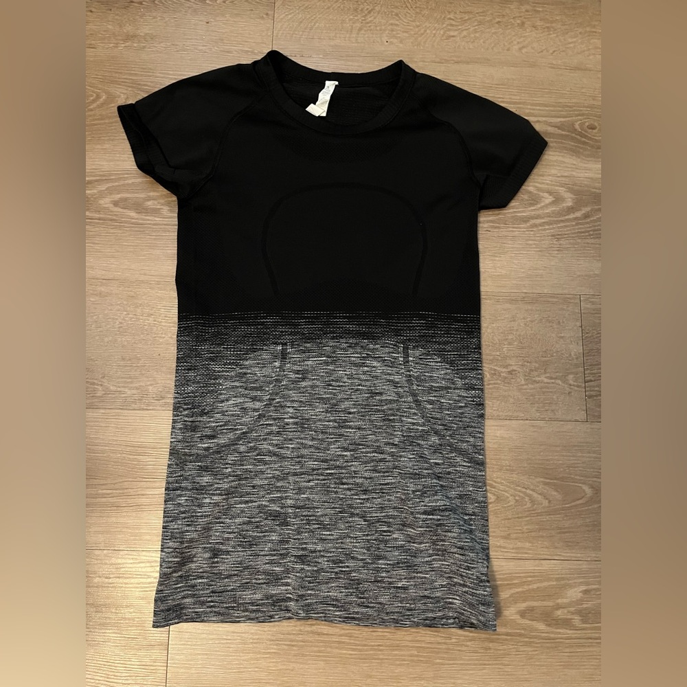 Lululemon swiftly tech size 6